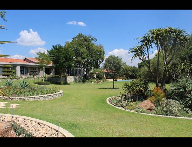 FARM FOR SALE IN KYALAMI AH